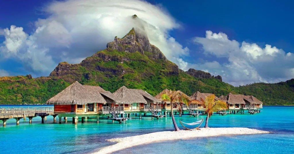 best time to travel to tahiti